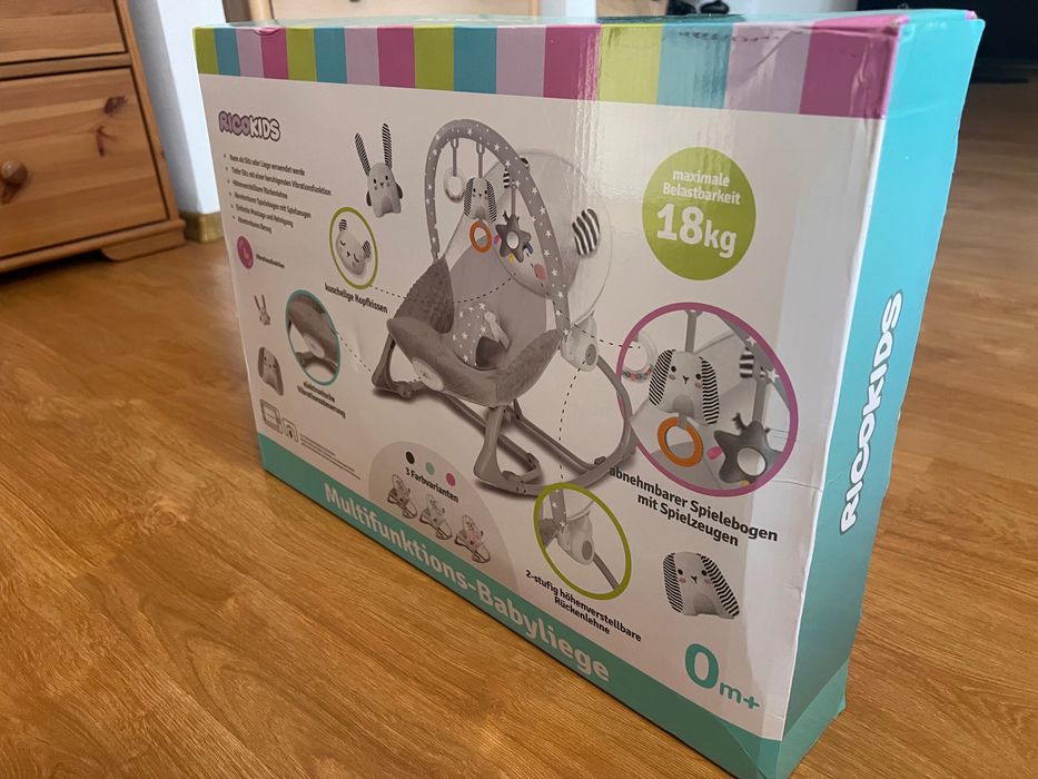 Scaun automat pentru bebeluși ( de casă ) nedesfăcut