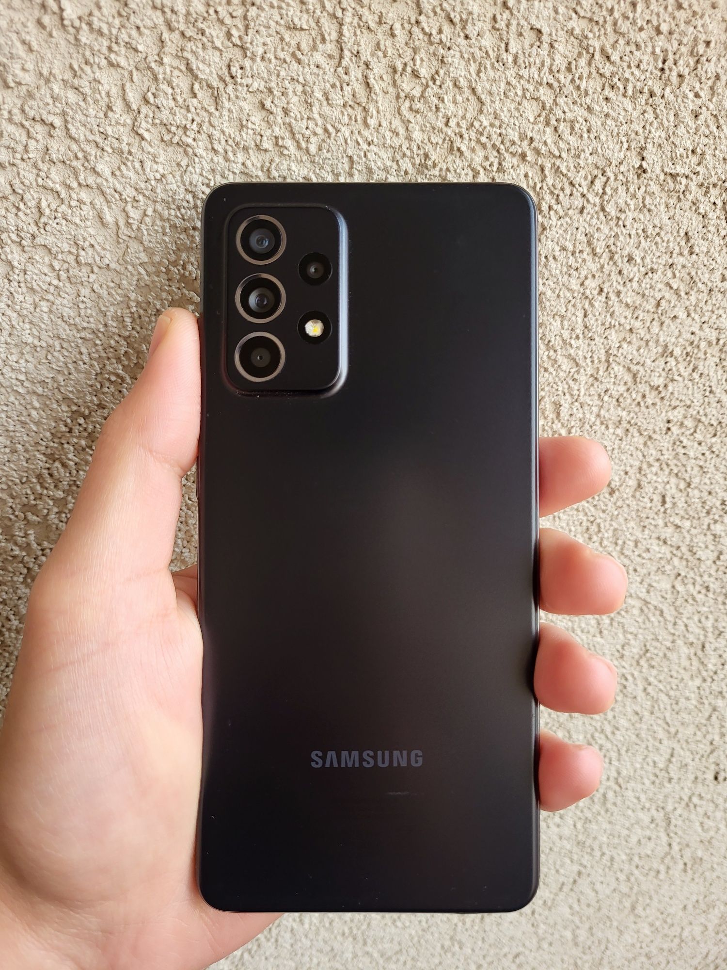 Samsung a52s 5G в перфектно състояние