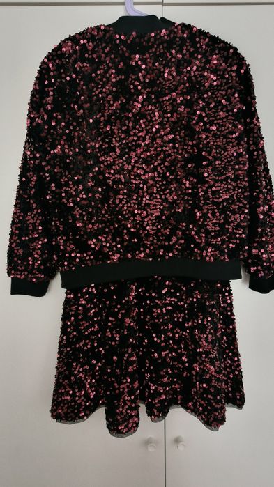 Set rochita si Cardigan / hanorac paiete rosii Smyk  128