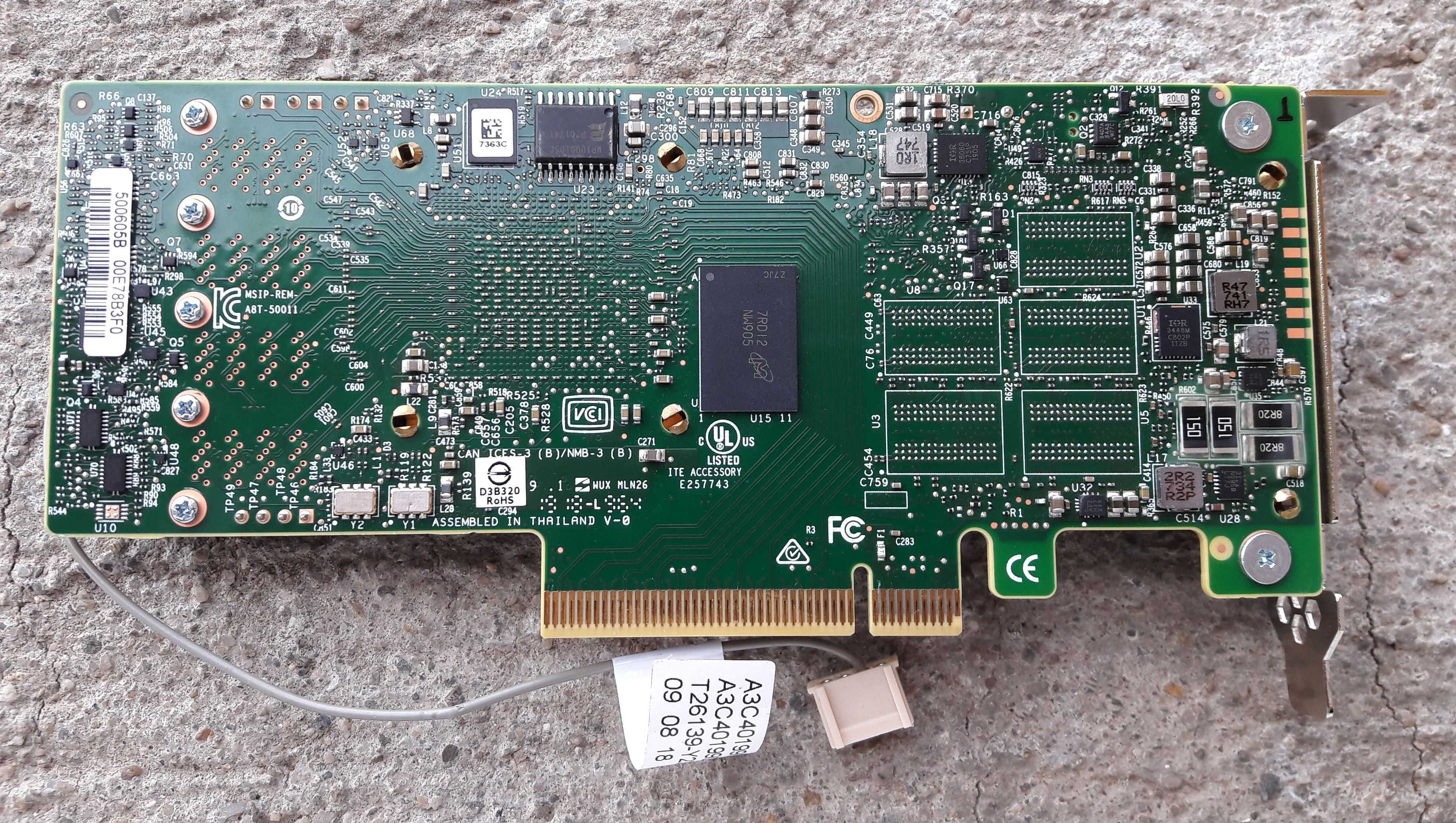 FUJITSU PRAID EP540i - Broadcom (Avago) MegaRAID 9460-16i 16-Port