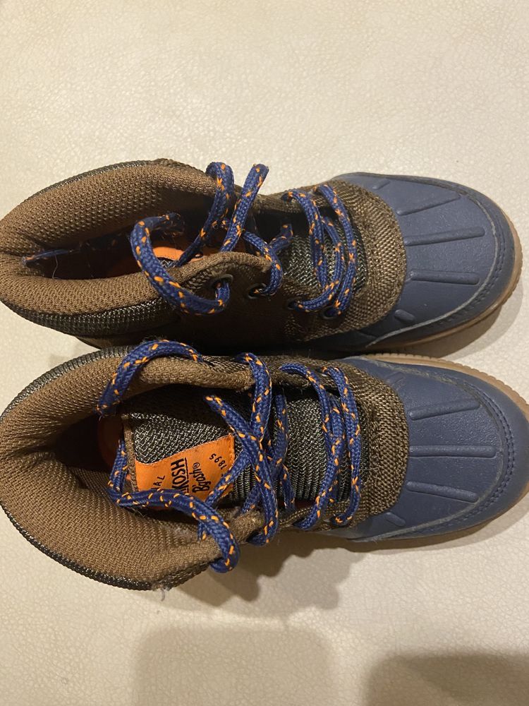 Детски боти Osh Kosh номер 30