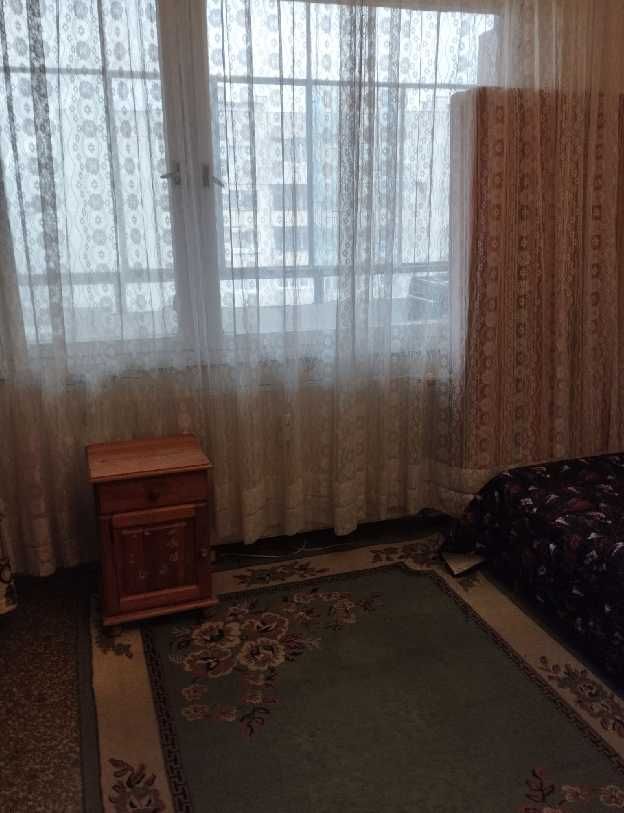 Двустаен обзаведен апартамент в кв Слатина