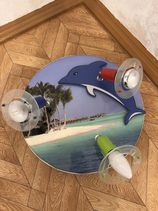 Продам люстру в хорошем состоянии