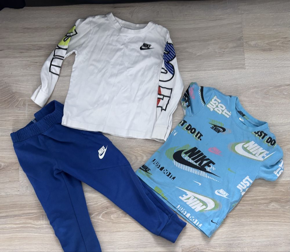 Nike оригинални 4-5 год
