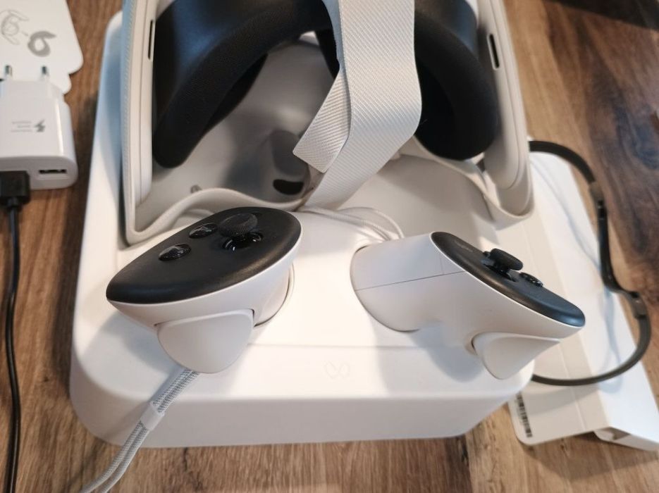 Ochelari VR Meta Quest 3S, 128 GB, Alb
