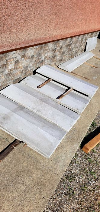 Capace , Palarii , Coame ,  pentru Gard