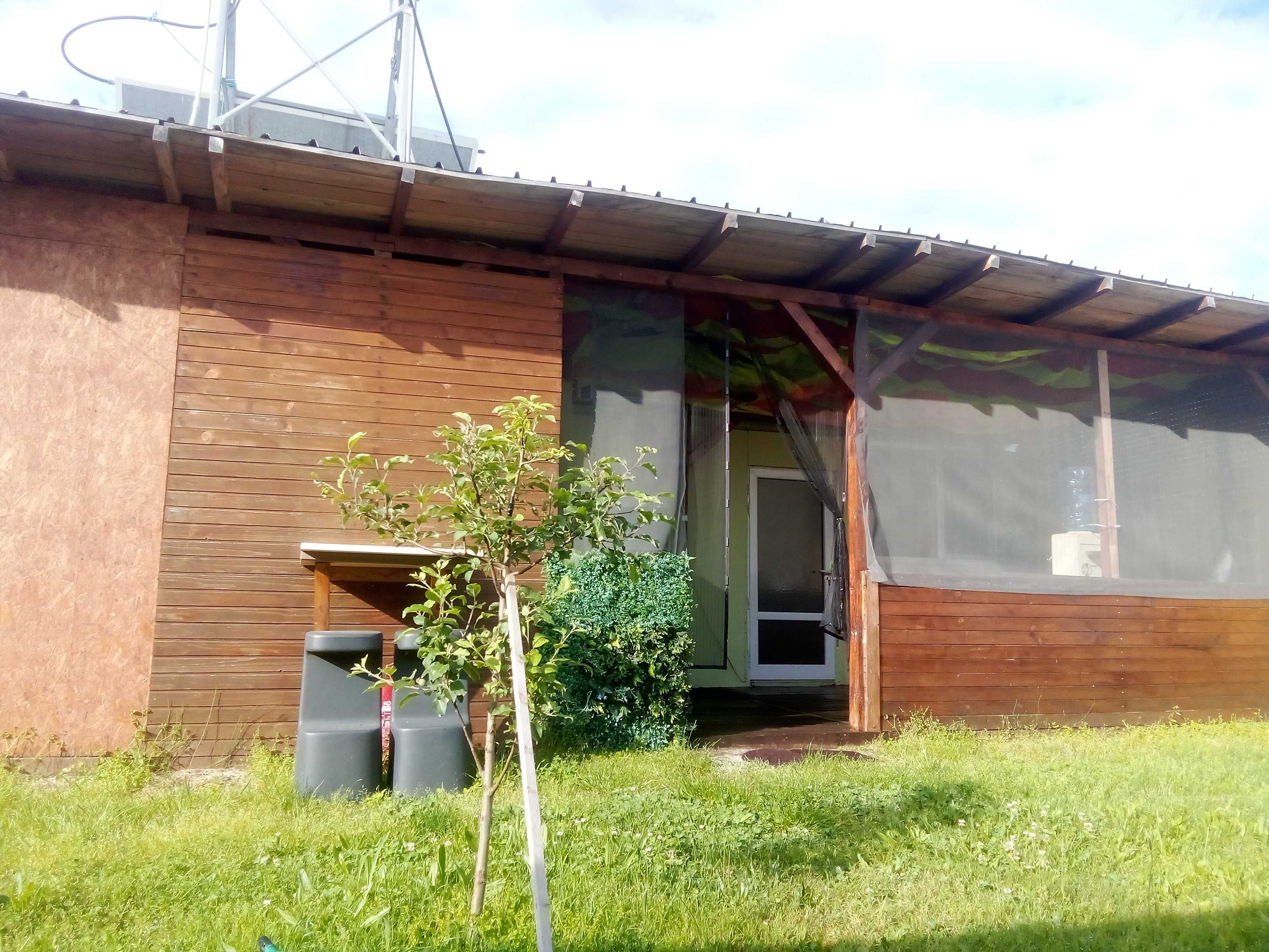 На море в Кариани - бунгало 3+1 до плаж- 60 евро/вечер.