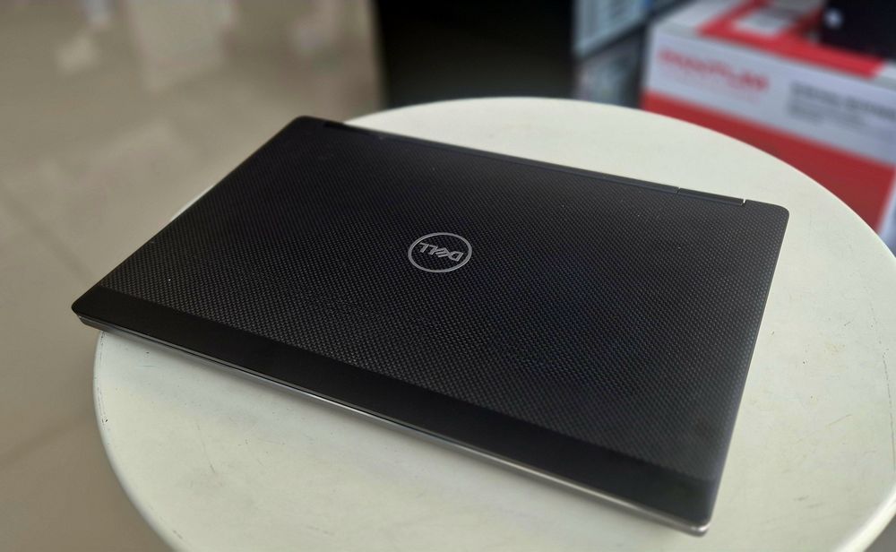 DeLL Precision 7530, gen8 i7, 32 G ddr4, ssd 512, Nvidia 4 G