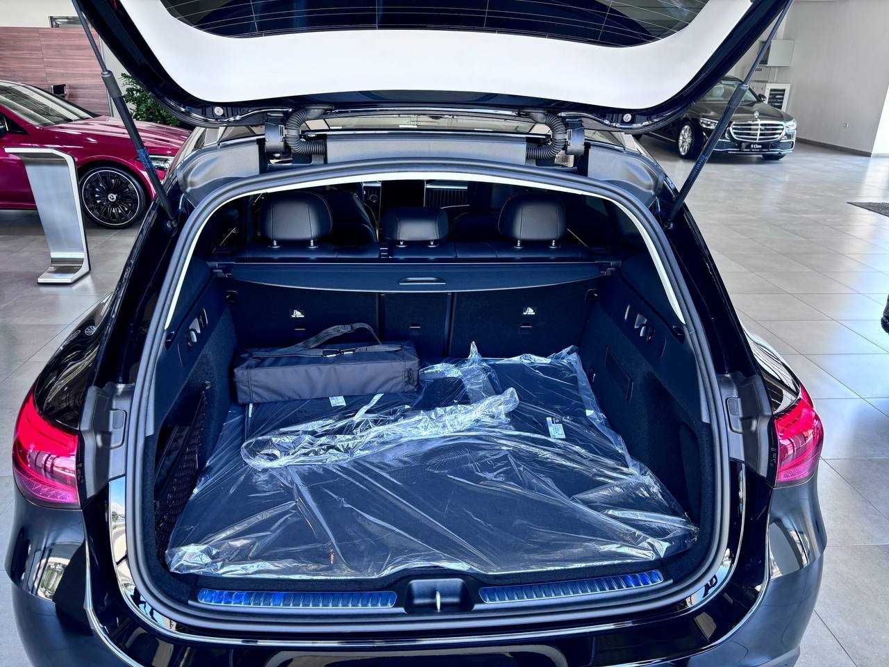Mercedes Benz GLC SUV 200 Выдача за 1 день