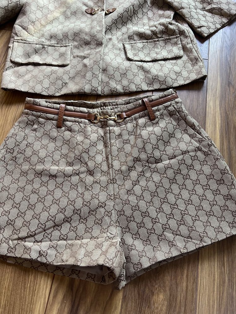 Сет Gucci.