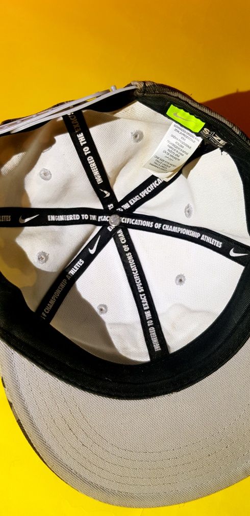 Шапки  NIKE Dri fit