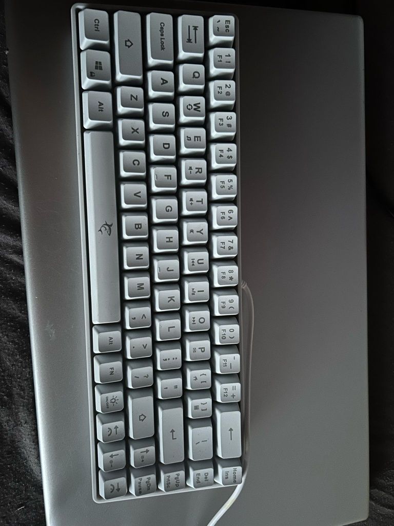 Tastatura White Shark Ronin