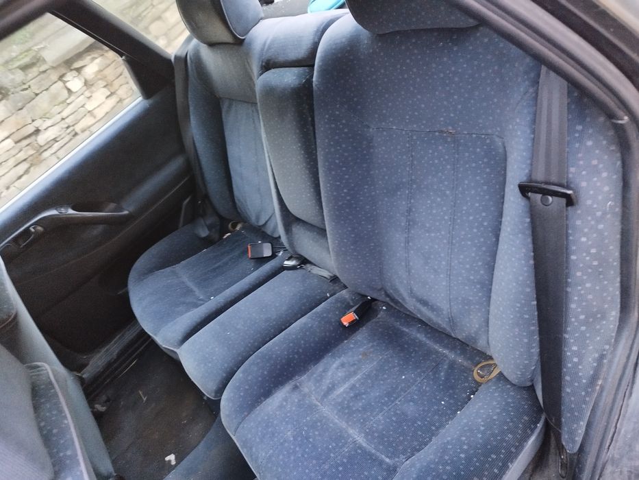 Продавам Пасат Б4 2000куб. 115к.с газ/бензин