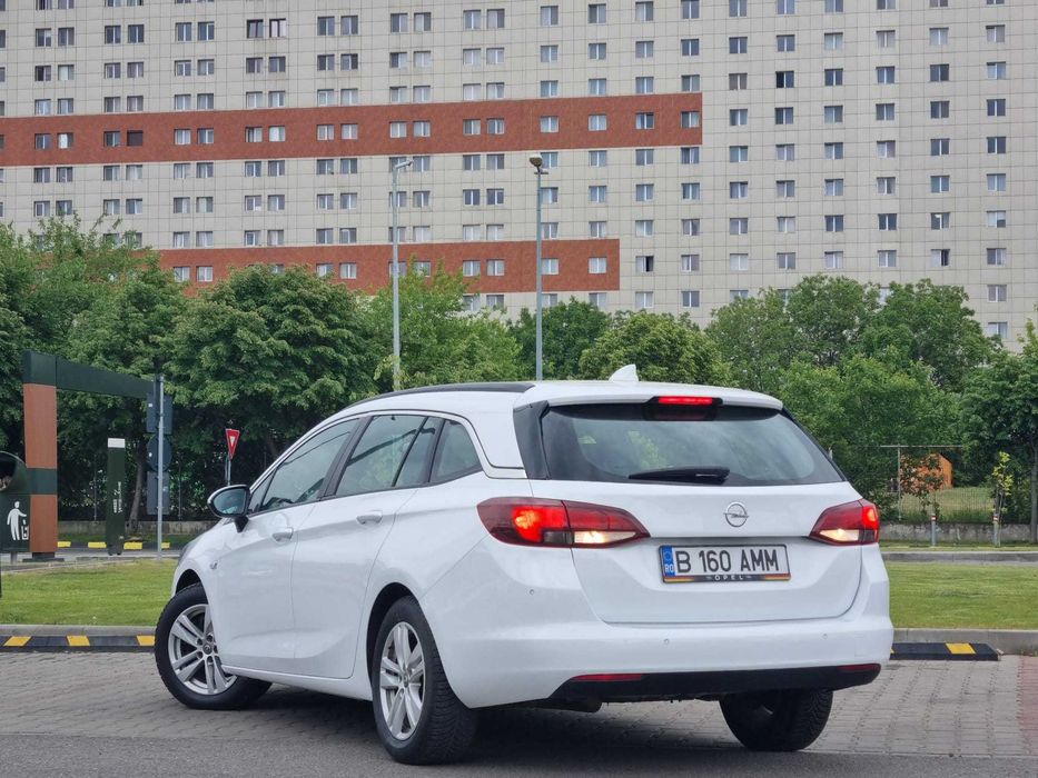 Opel Astra Ellegance 1.6 CDTI 130 CP