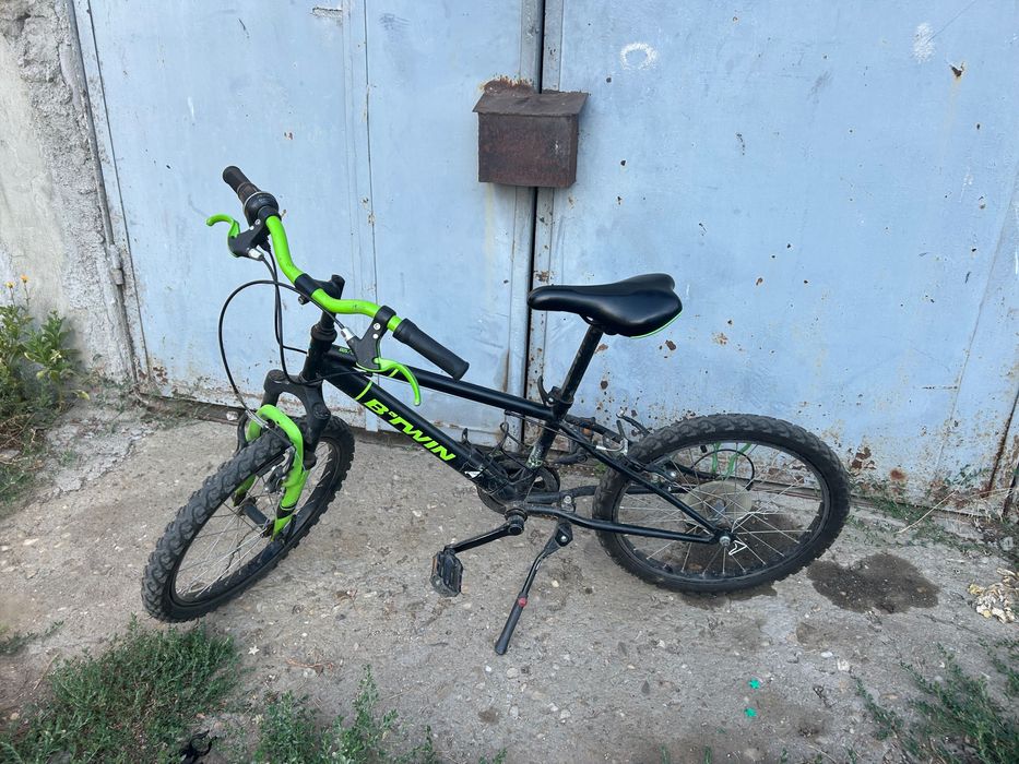 Vând bicicletă de copii bine întreținută