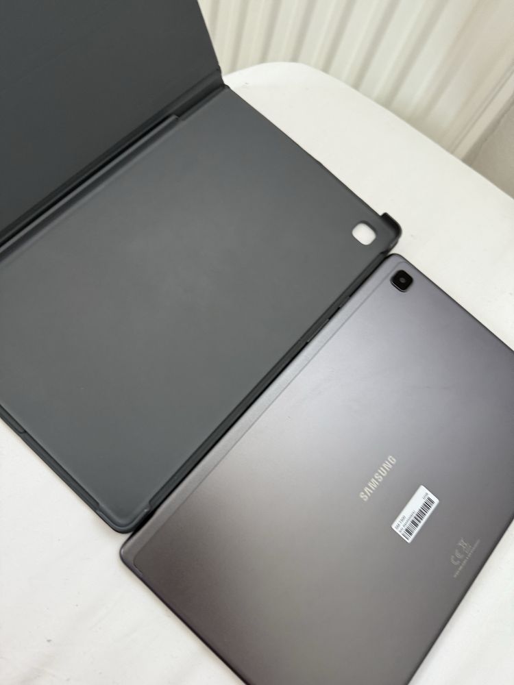 Vand URGENT! Tableta Samsung Galaxi Tab A7 si husa SAMSUNG inclusa