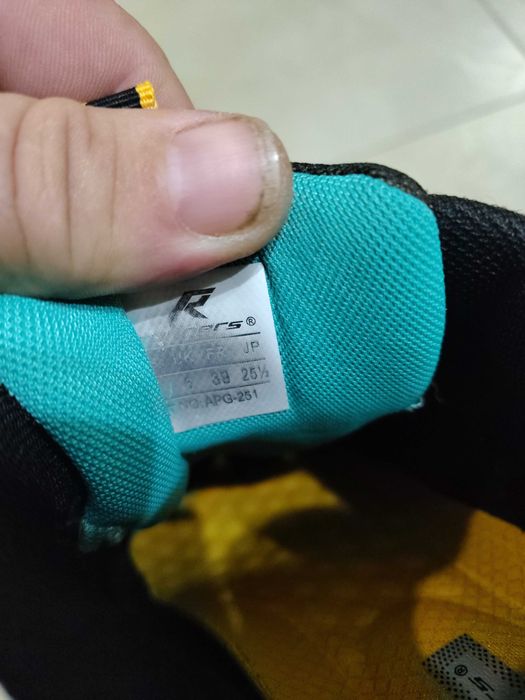 Продавам Мaратонки APG