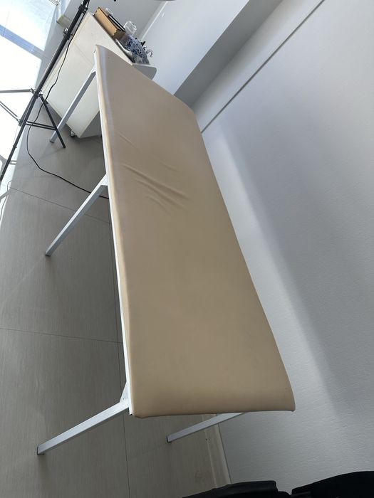 Кушетка для салонов красоты