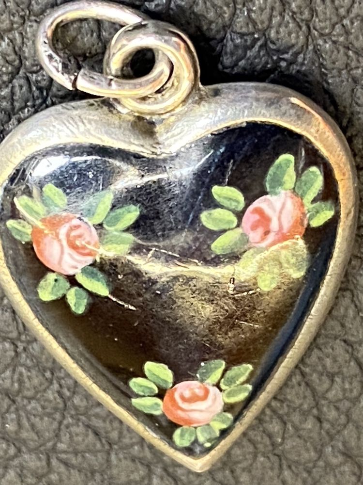 Старинен медальон сърце стара запалка бензинова ключ