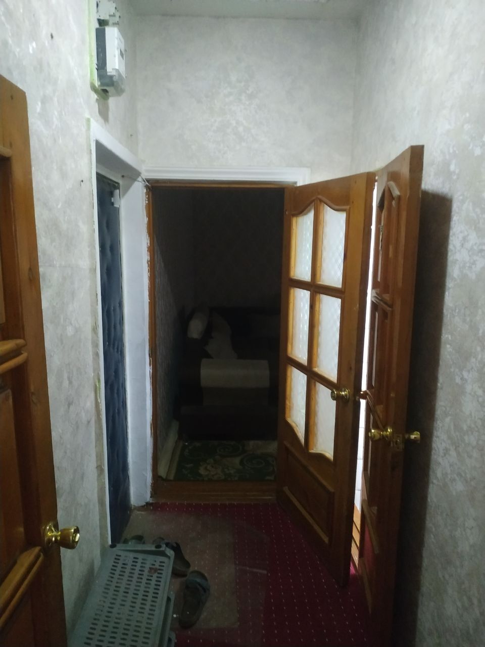 Chilonzor 7 kvartalda 2 xona 2 etaj kvartera arendaga beriladi
