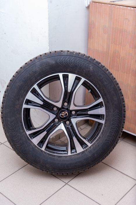 Продаются колёса  Nokian Hakkapellitta 8 suv