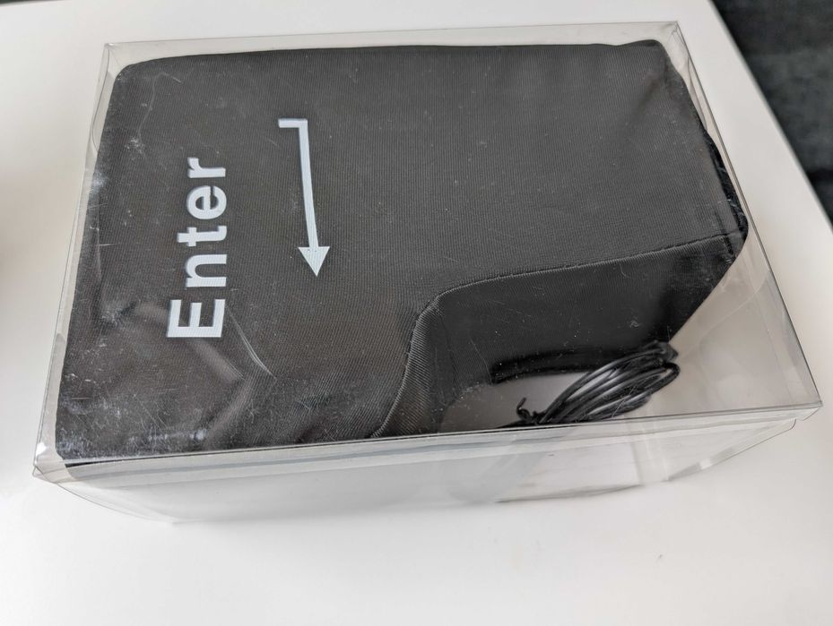Buton ENTER Gigant USB, Anti-stres - idee cadou