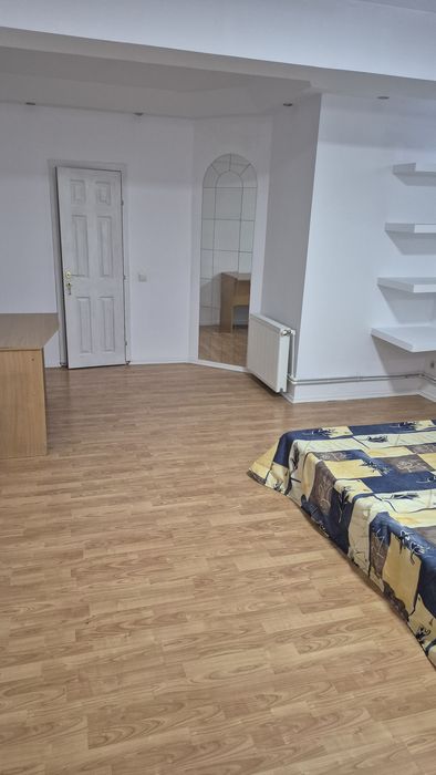 Apartament 5 Camere Sector 2