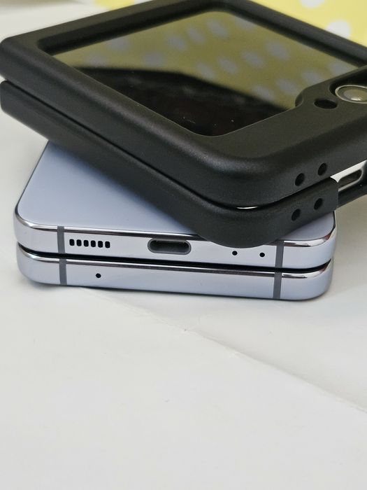 Samsung flip 4  256gb imeka blan