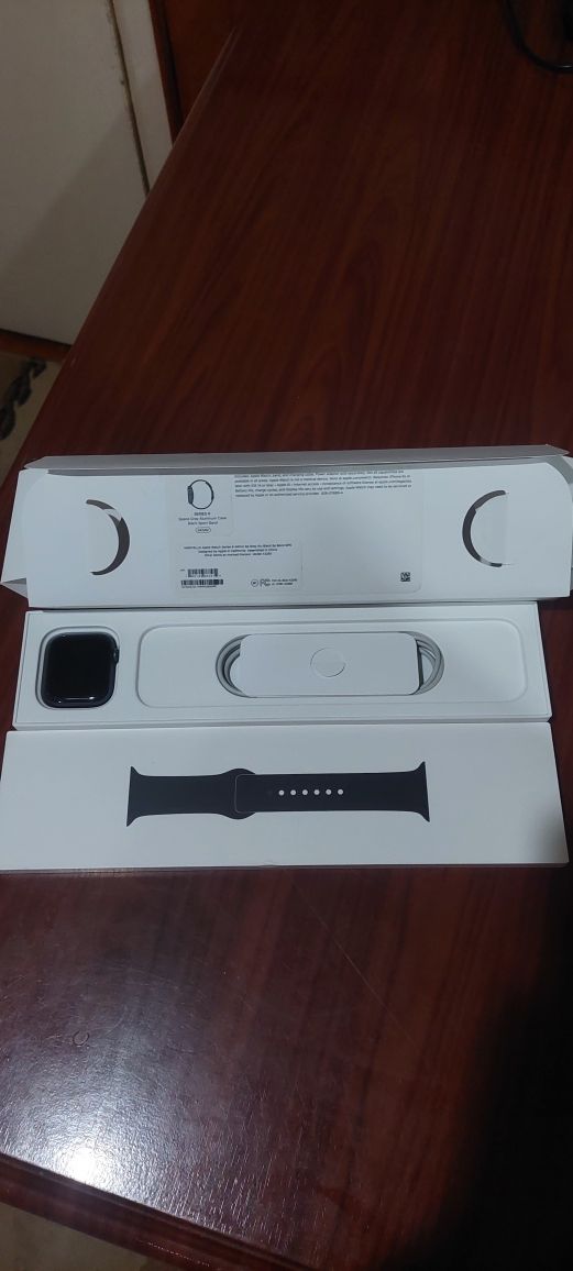Apple Watch 6 44mm Space Gray 99% за 185 у.е!