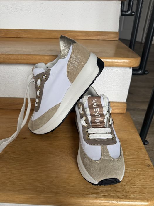 Adidasi / Sneakers Valentino