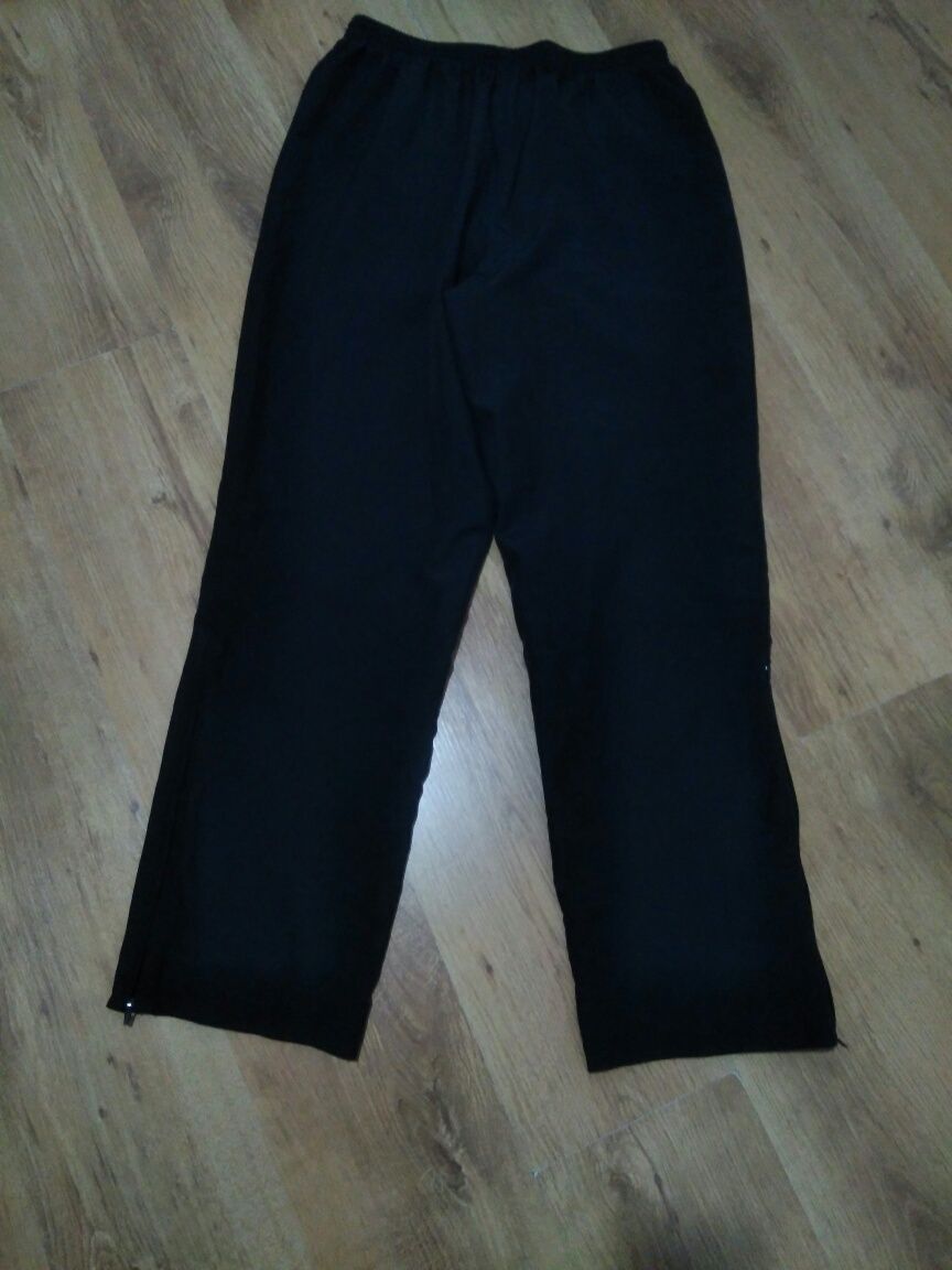 Pantaloni de trening Puma mărimea M/L