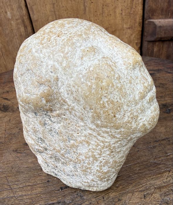 Sculptura “Cap femeie” piatra dura