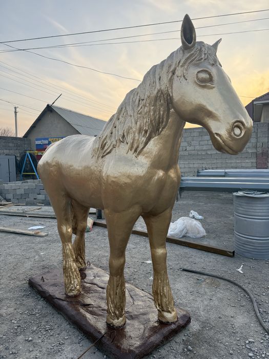 Новый год Лошадь скульптура
