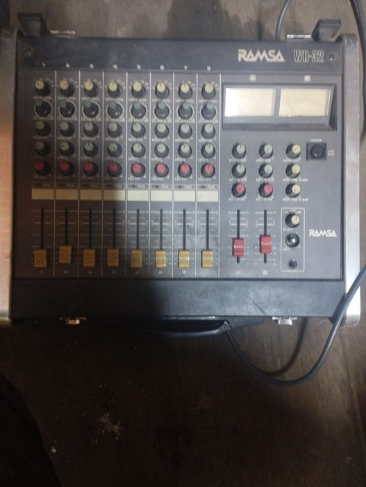 Продам Микшер ...