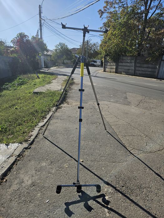 Tripod Dunăre sau suport Lansete Hakuyo