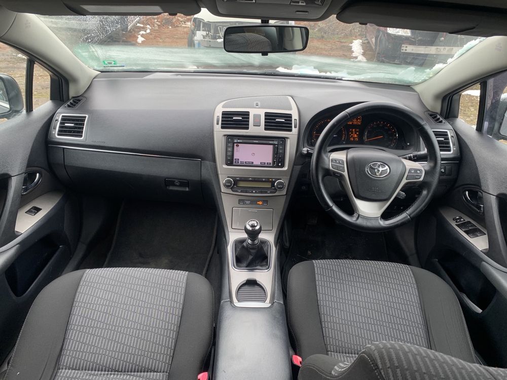 НА ЧАСТИ Toyota Avensis Т27 2011 1.8 Valvematic 147к.с