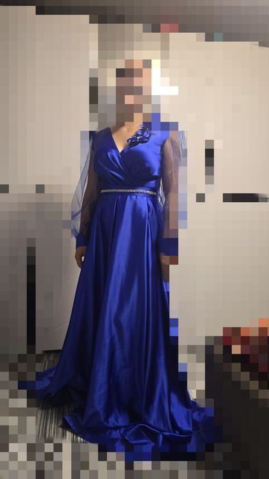 Vând rochie ocazie noua