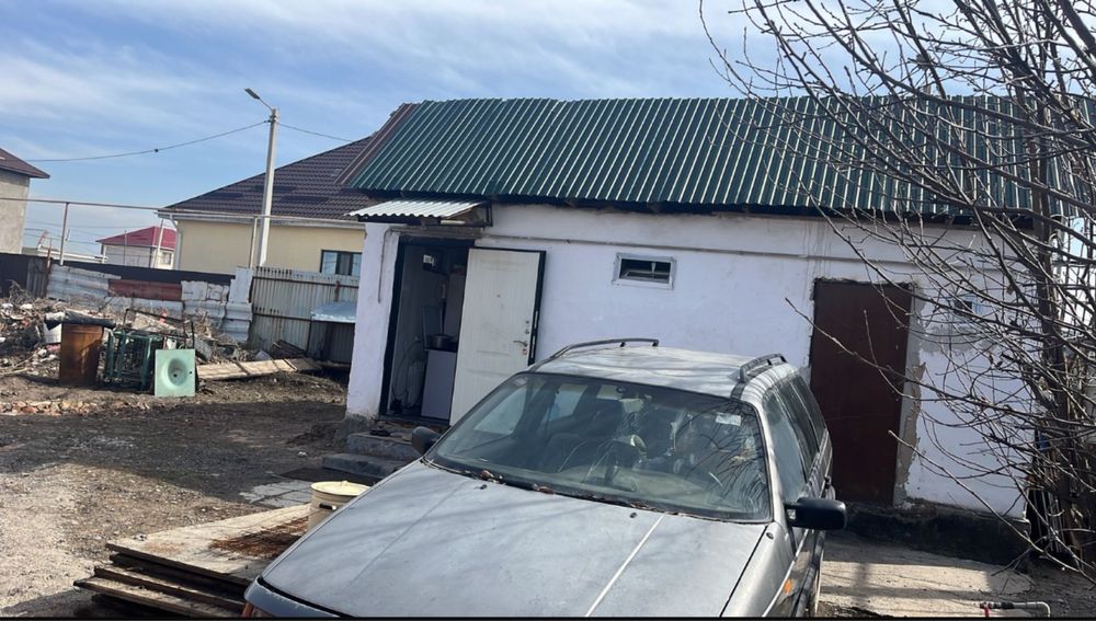 Продом дом  в отличном микрорайене Коккайнар