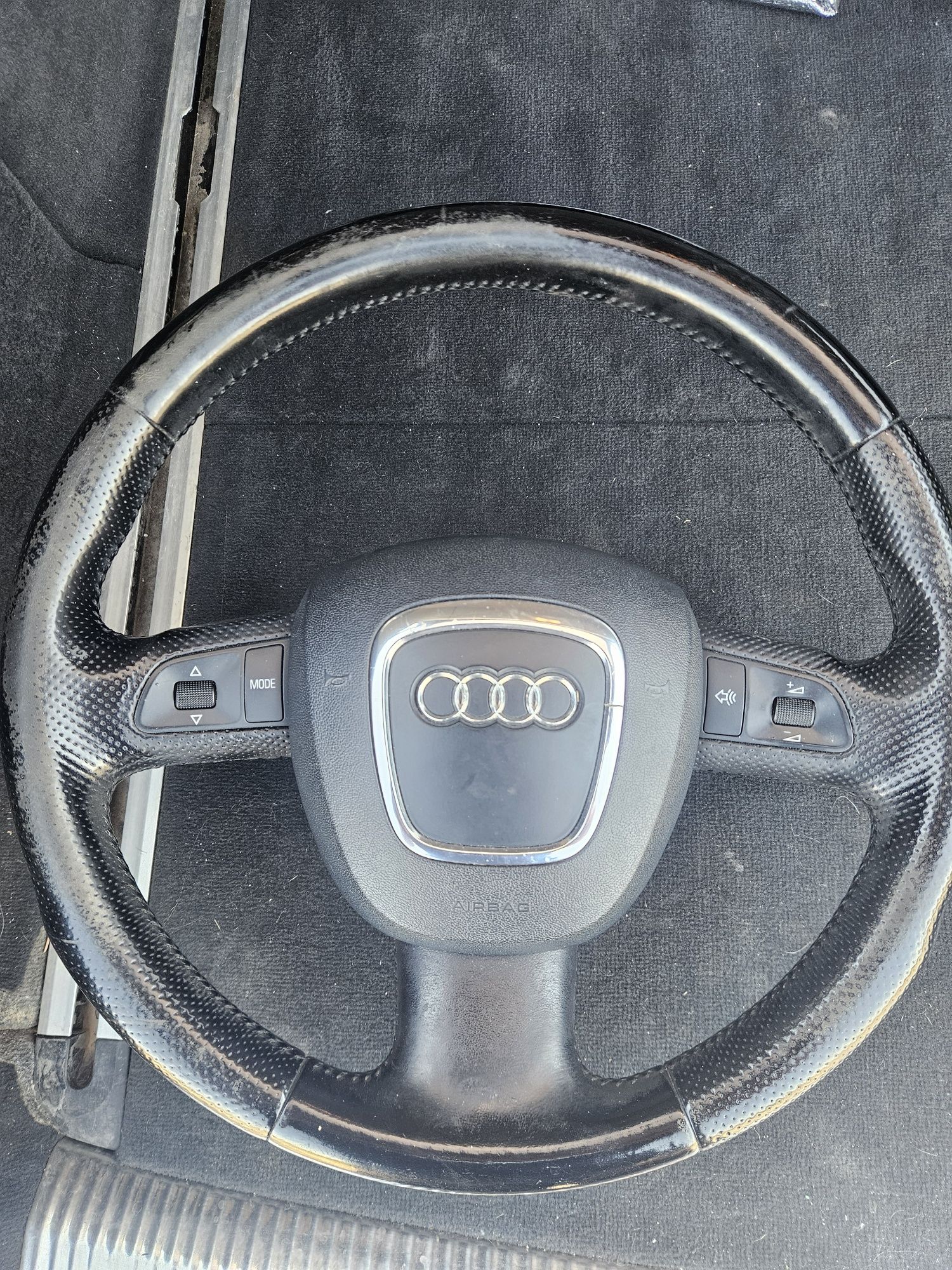 Волан за Audi ауди