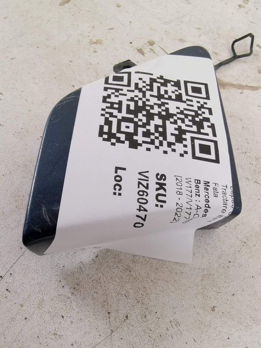 Капак За Теглич Предна Броня Мерцедес-Бенц А-Клас / Mercedes-Benz A-Cl