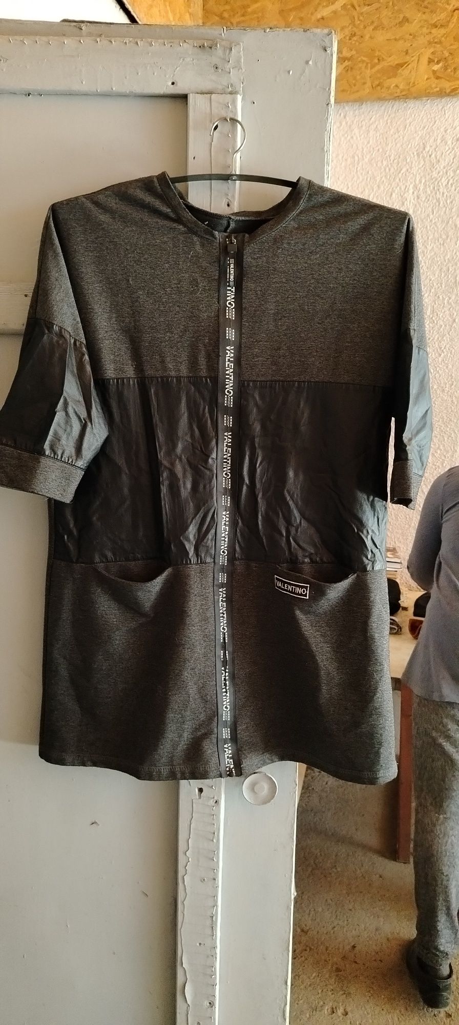 Продам вещи 3пакета