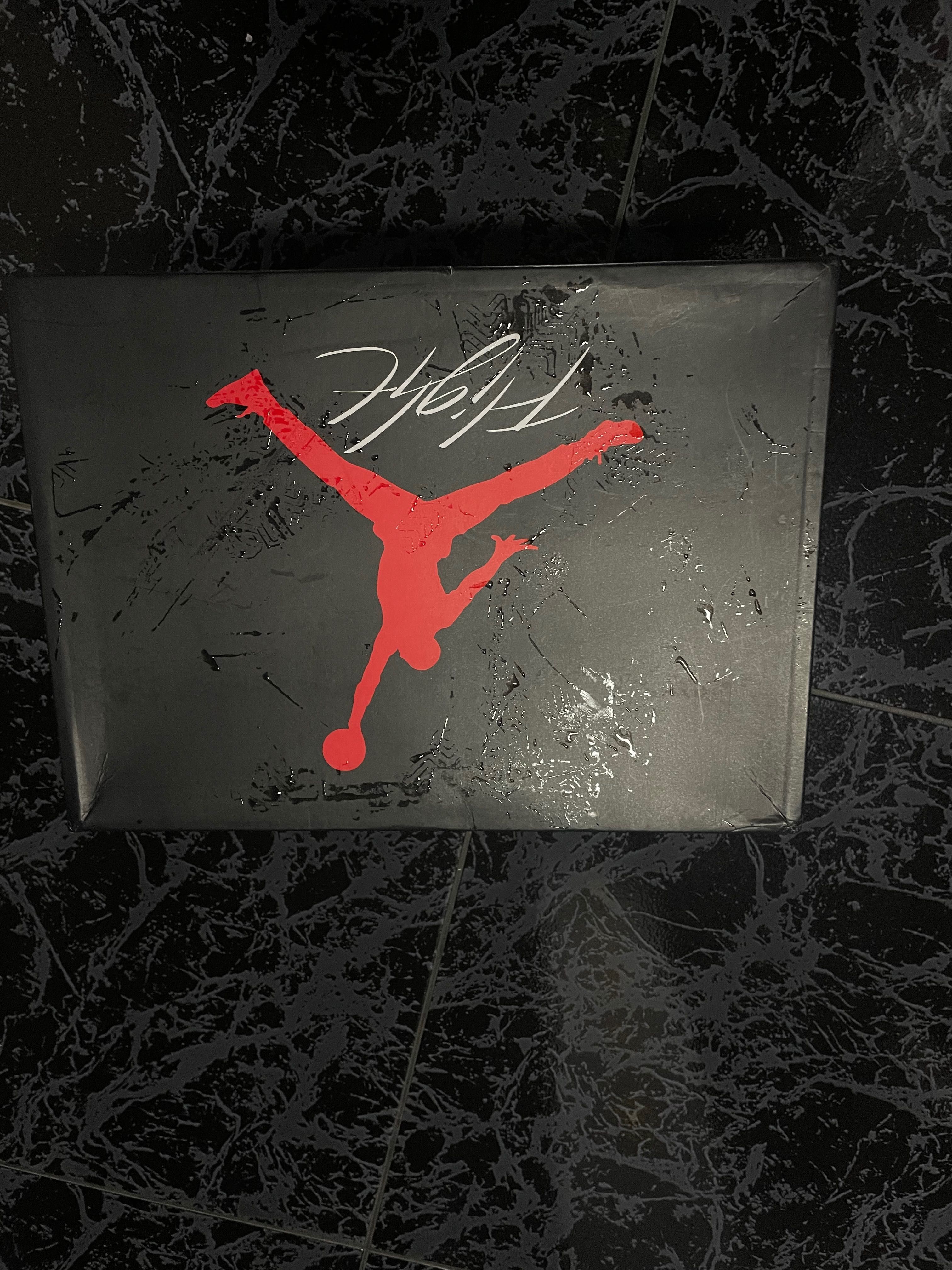 Jordan 4 red thunder