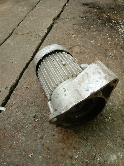 Motor trifazic 0.4 kw