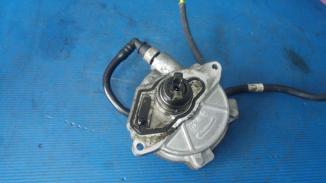 pompa vacuum 1.5 cdi 639939 smart forfour 454 mitsubishi colt 6 mercedes w169  a6402300365