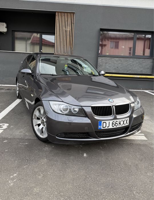 BMW Seria 3 / E90 / 320D / 163CP /AUTOMAT/ Bi Xenon/ Hi Fi / Navigatie