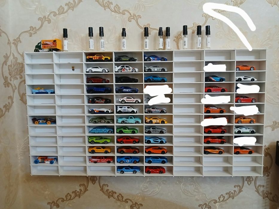 hot wheels mini gt