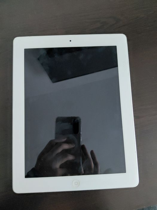 iPad generația 2, 16 gb