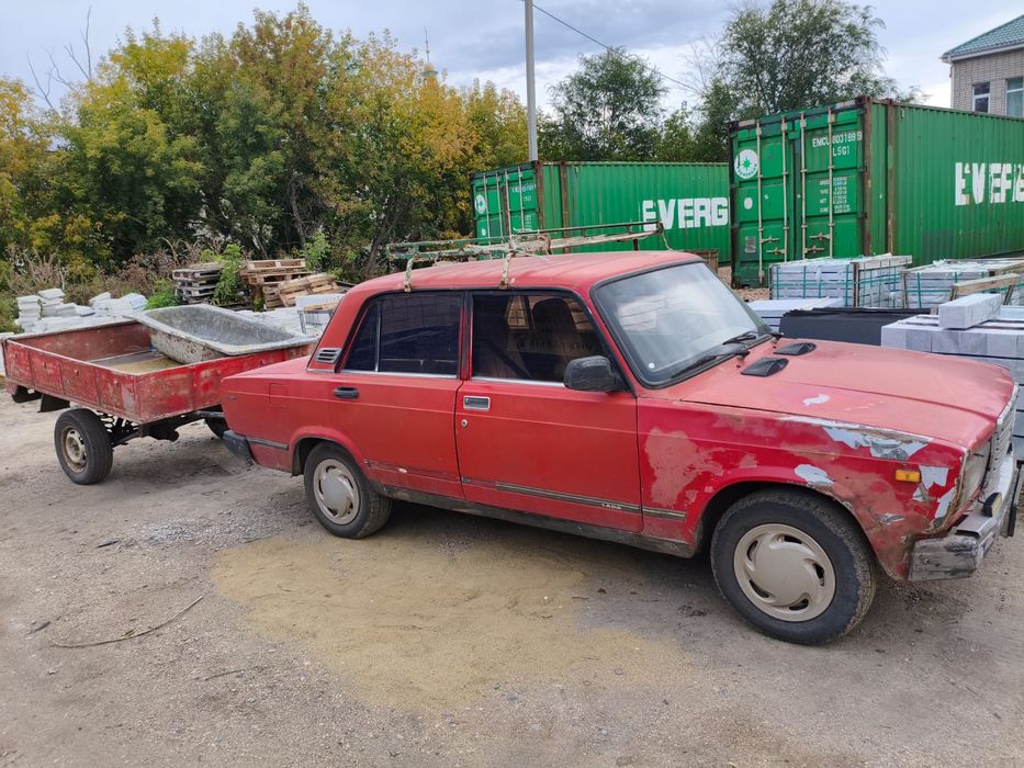 Продам машину с прицепом