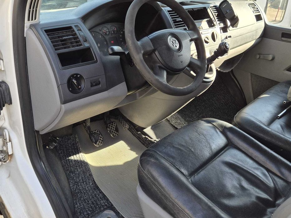 VW Transporter T5 Doka 1.9 TDI