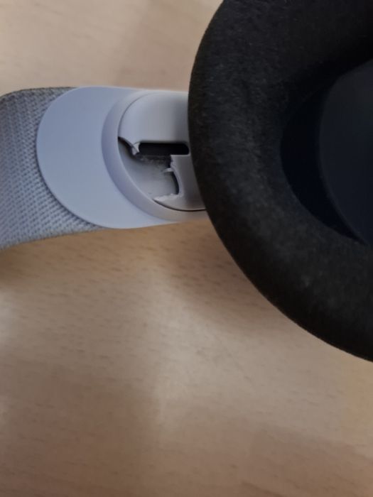 Vând Quest 2 256GB si Head Strap